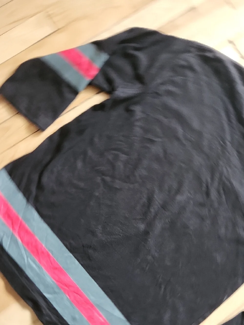 Stussy Black Tee with Gray Logo and Red Stripe Accents - Picture 11 of 16